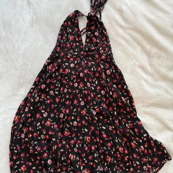 Brandy Melville Halter Dress - Picture 2 of 4
